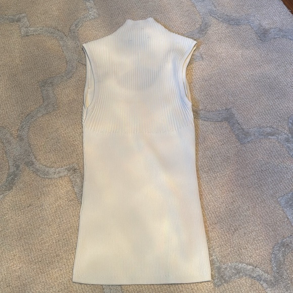White WHBM key-hole turtle neck tank - Picture 4 of 4